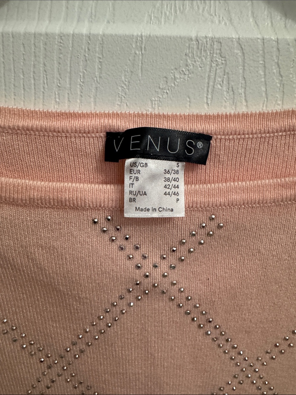 VENUS Light Pink Rhinestone Argyle Knit Boatneck Sweater Women size small - Picture 6 of 11
